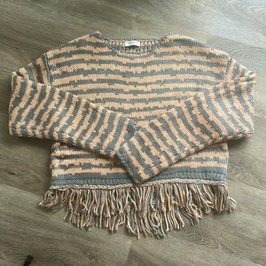 NWOT WARM, KNIT STORIA SWEATER W/ FRINGE🧁